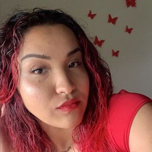Meet your Posher, Nathalia